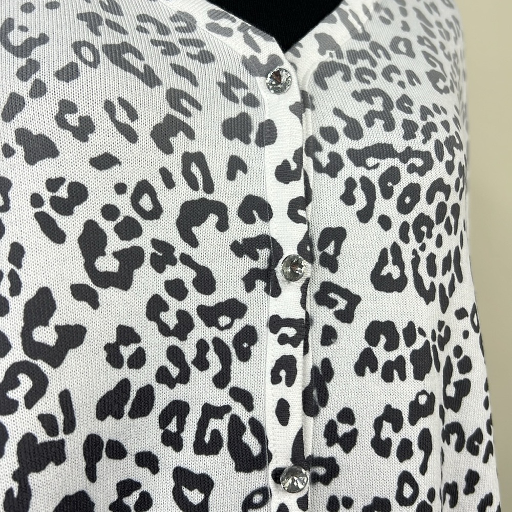 CUBISM White Leopard Print Cardigan L - Picture 3 of 6